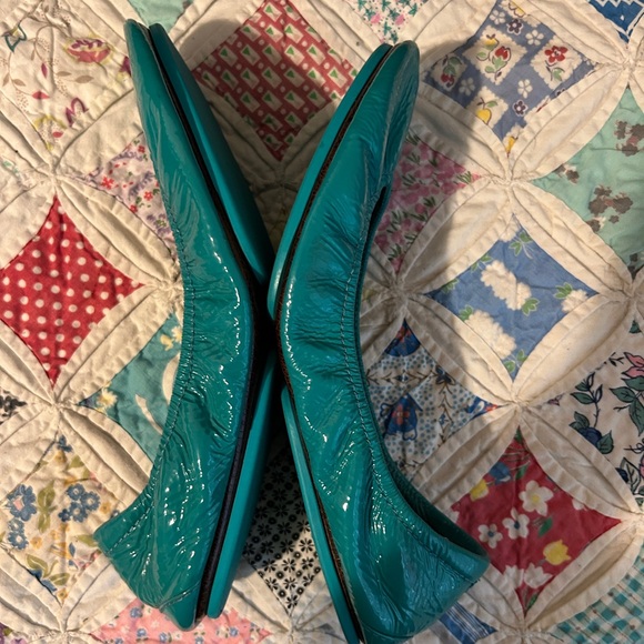 Tieks patent leather ballet flats in Tieks blue - Picture 3 of 6